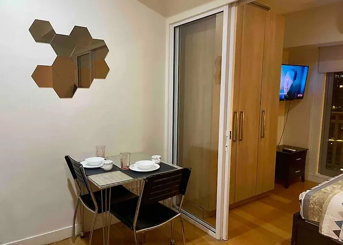 Cool 1br Acqua Livingstone Netflix Pool And Gym Apartment *