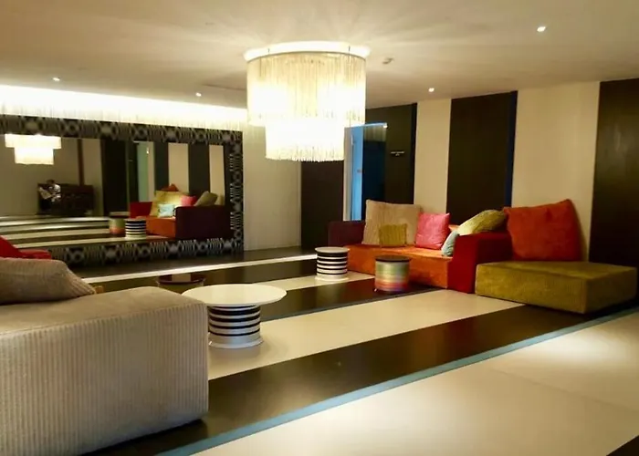 Apartment Cool 1br Acqua Livingstone Netflix Pool And Gym *