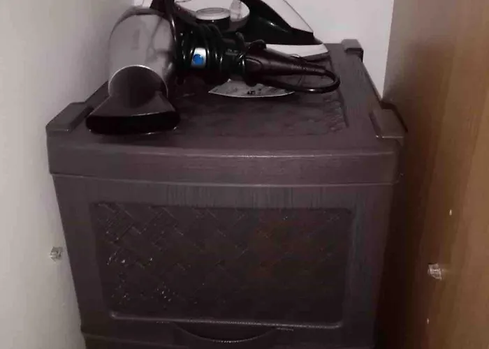 Cool 1br Acqua Livingstone Netflix Pool And Gym Apartment Manila