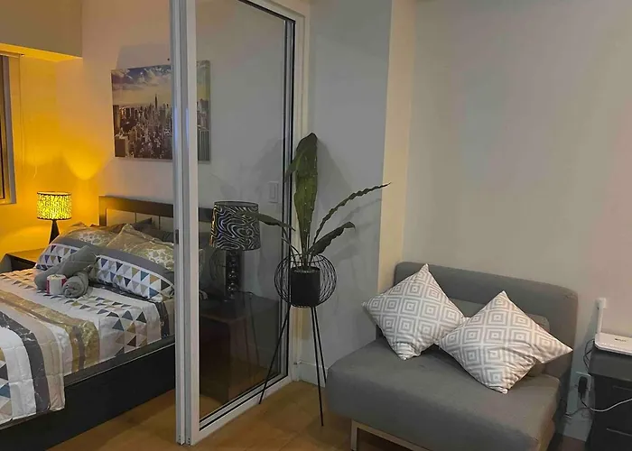 Cool 1br Acqua Livingstone Netflix Pool And Gym *