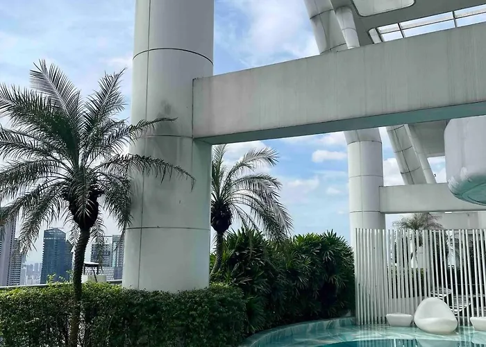 Cool 1br Acqua Livingstone Netflix Pool And Gym Apartment
