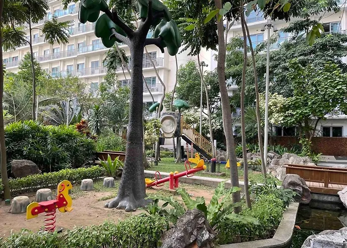 Cool 1br Acqua Livingstone Netflix Pool And Gym Apartment